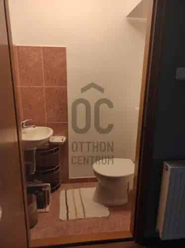 Pécsi eladó családi ház, H499135