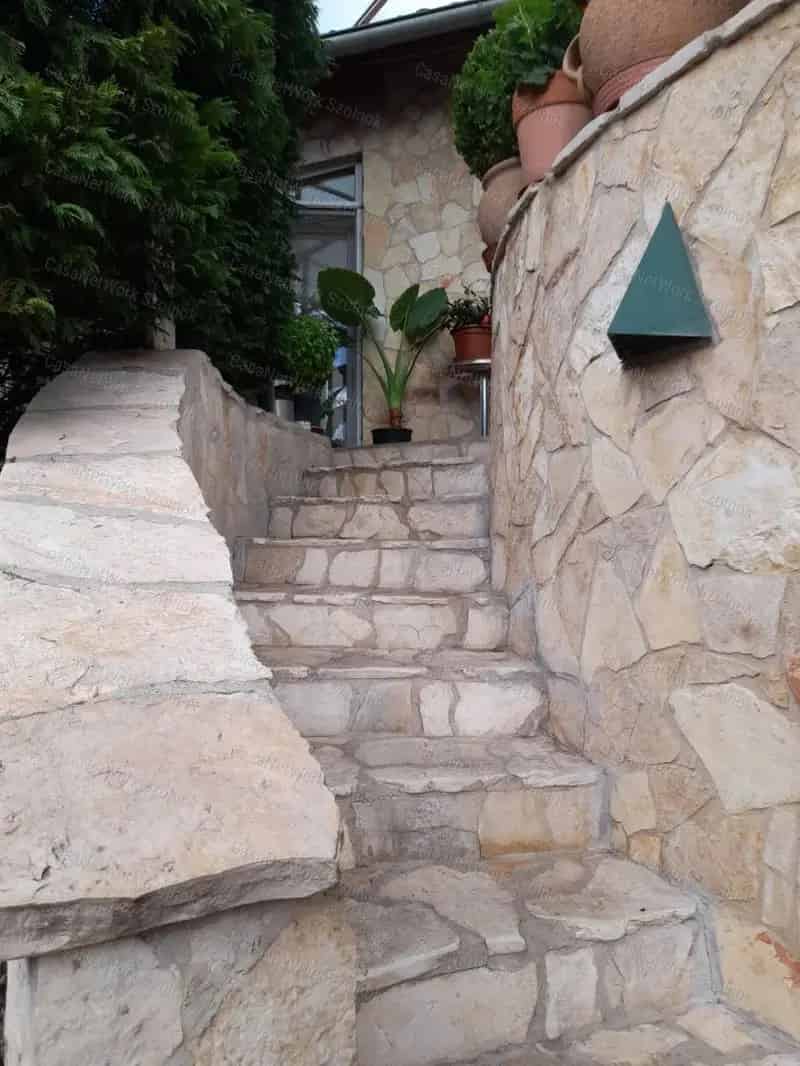 Ház Kiadó , Pilisvörösvári járás, Közép-Magyarország