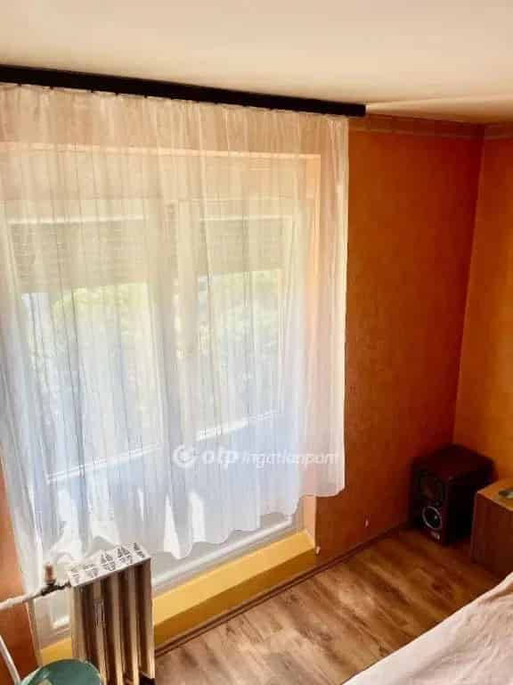 Lakás Kiadó , 9, Bajcsy-Zsilinszky utca, Pécs, Dunántúl