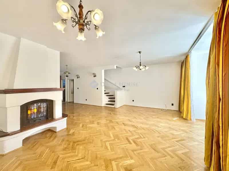 Ház Kiadó , Budapest, Közép-Magyarország