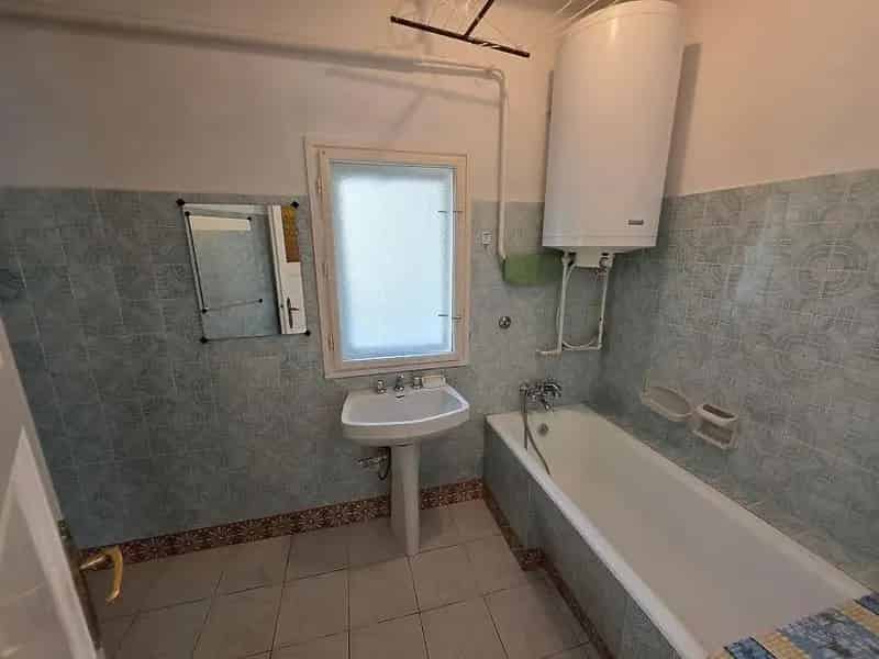 Ház Kiadó , Budapest, Közép-Magyarország