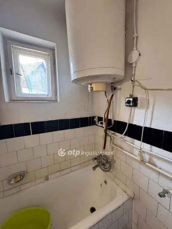 Hosszúpályi családi ház eladó 979 m2 telken