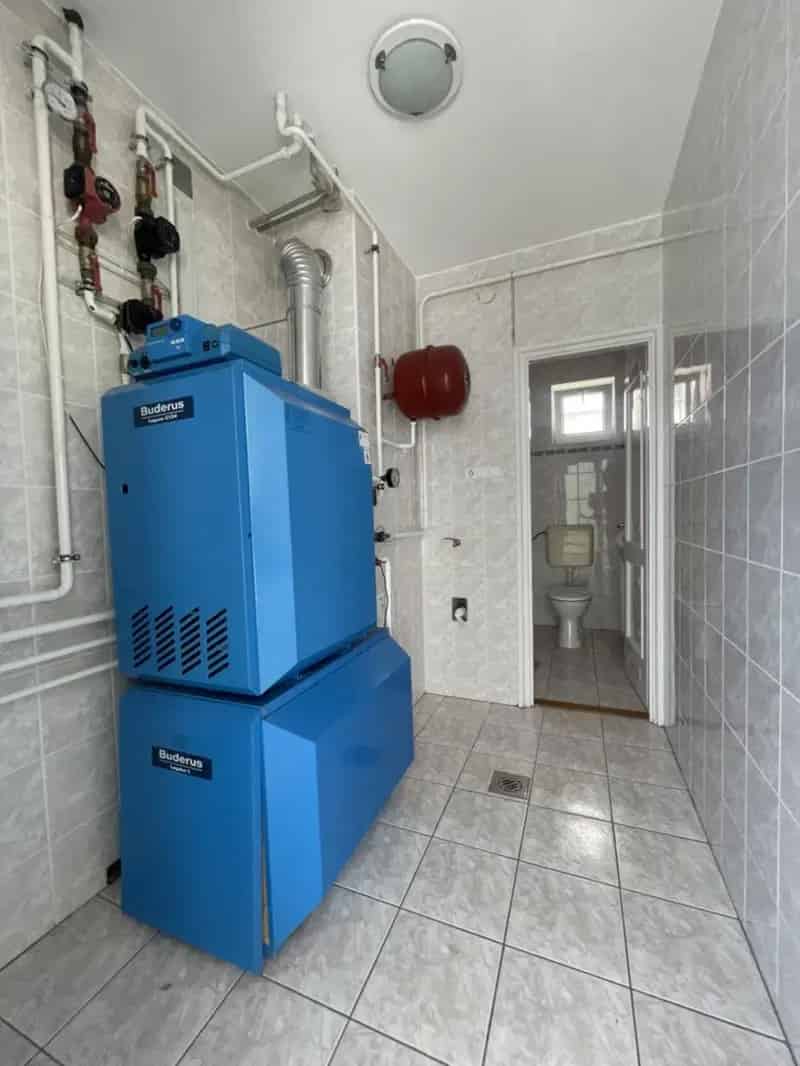 Ház Kiadó , Tatabányai járás, Dunántúl