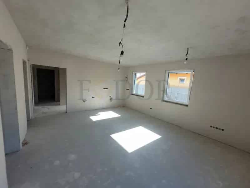 Ház Kiadó , Nagykátai járás, Közép-Magyarország