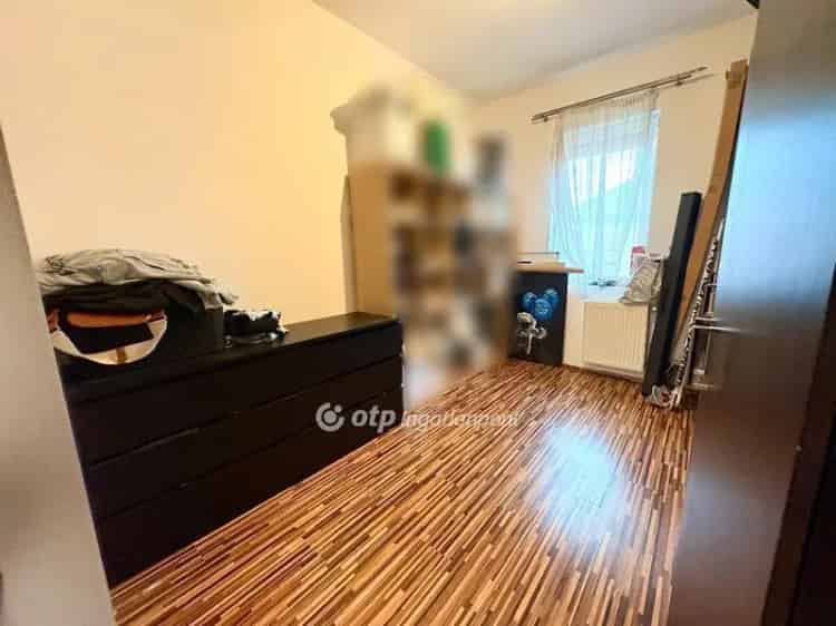 Ház Kiadó , Szigetszentmiklósi járás, Közép-Magyarország
