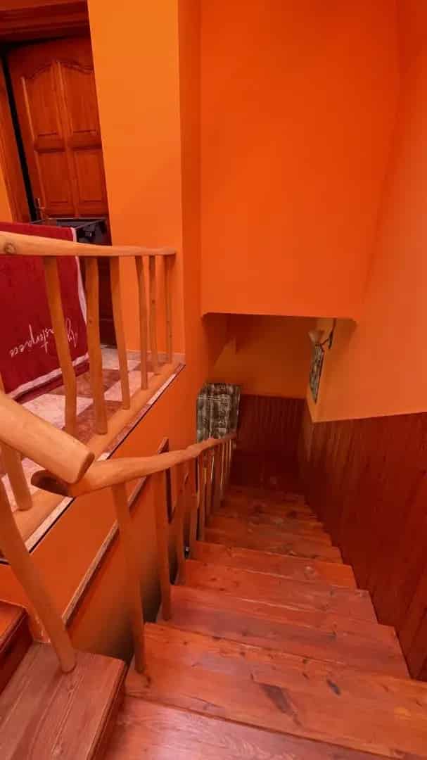 Ház Kiadó , Győri járás, Dunántúl