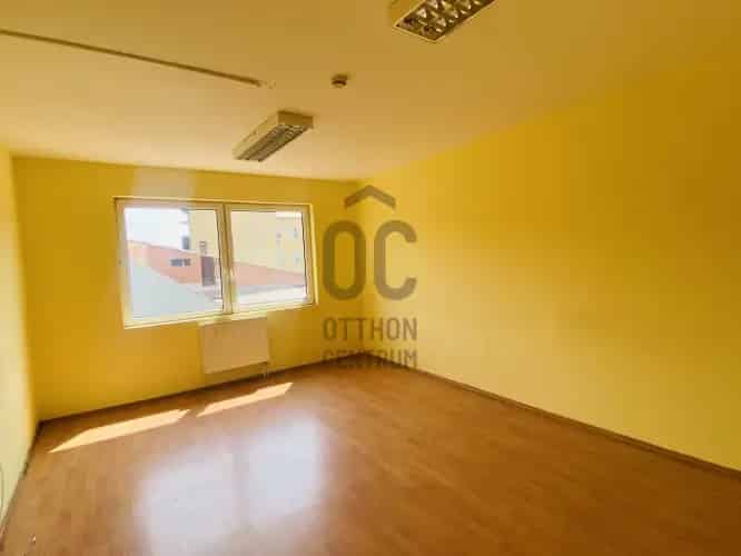 Miskolci kiadó kereskedelmi ingatlan, UZ018653