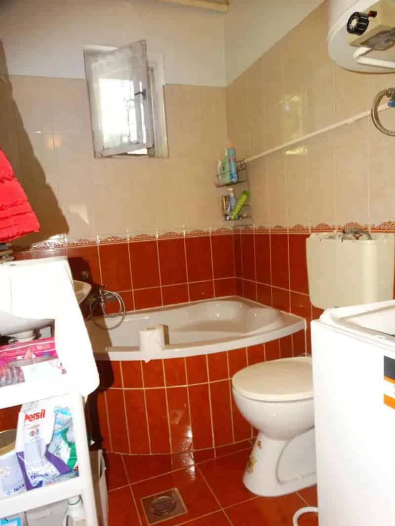 Ház Kiadó , Gödöllői járás, Közép-Magyarország