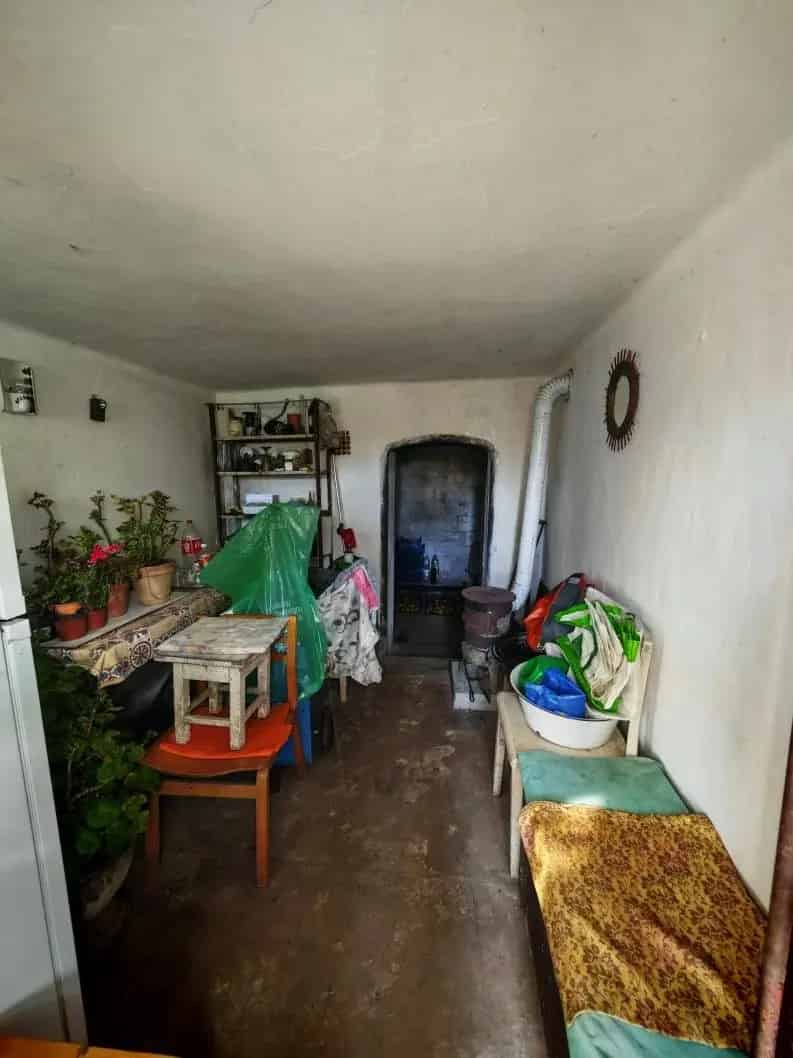 Ház Kiadó , Tatabányai járás, Dunántúl