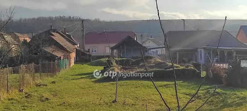 Telek Kiadó , Pásztói járás, Alföld és Észak