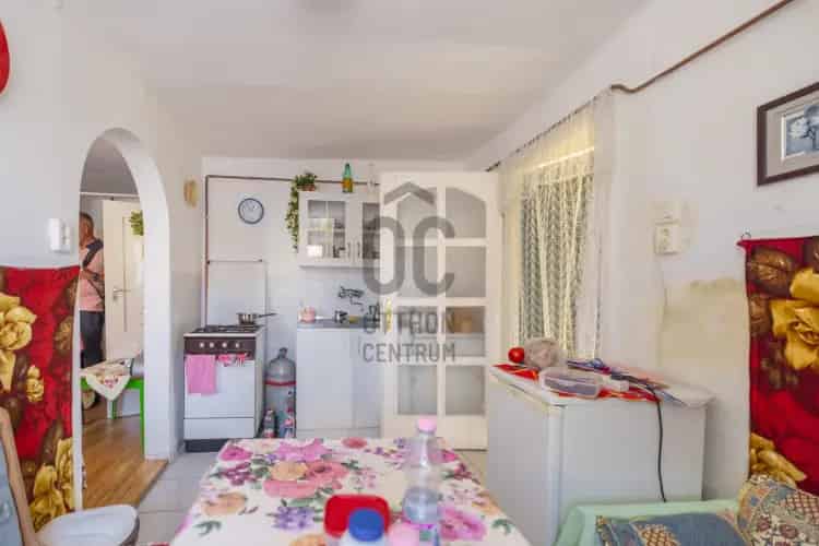 Kőröshegyi eladó házrész, H504555