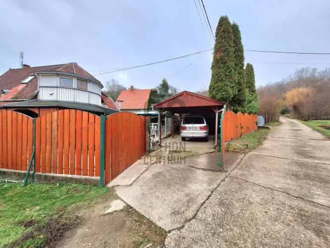 Szekszárdi eladó családi ház, H495132