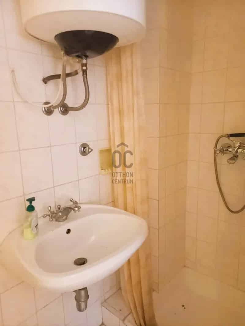 Ház Kiadó , Bajai járás, Alföld és Észak