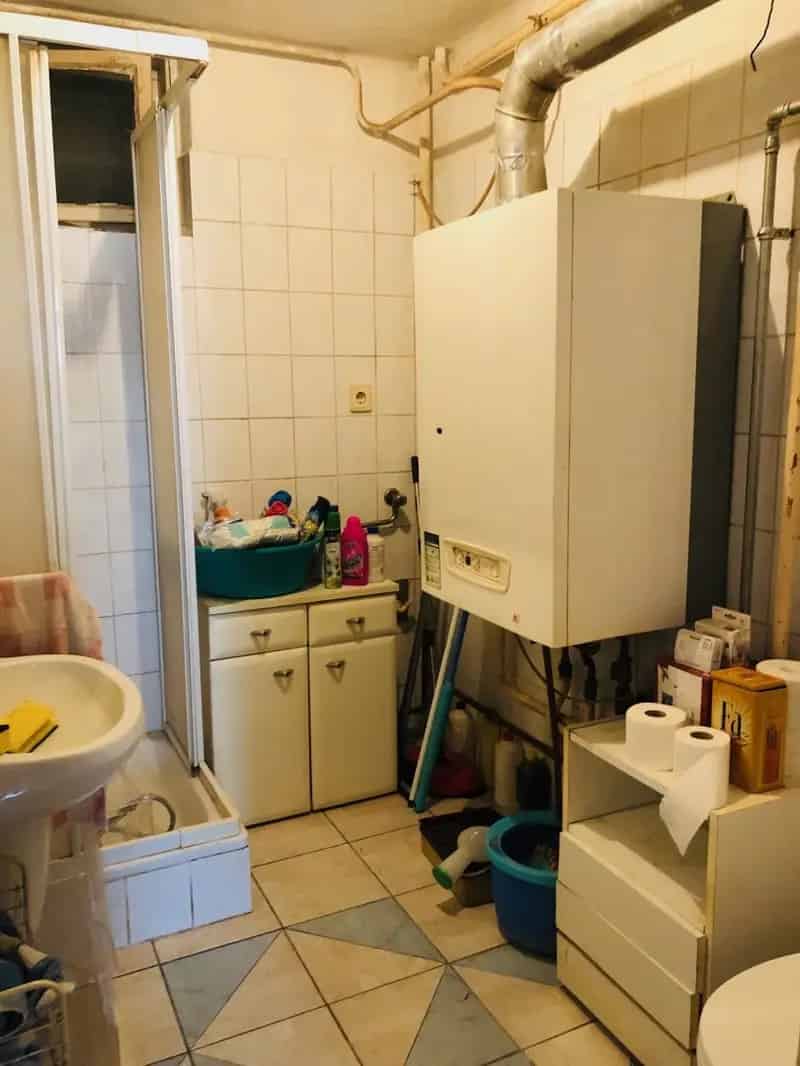 Ház Kiadó , Ajkai járás, Dunántúl