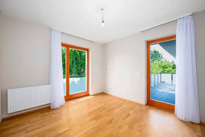 Ház Kiadó , Budapest, Közép-Magyarország