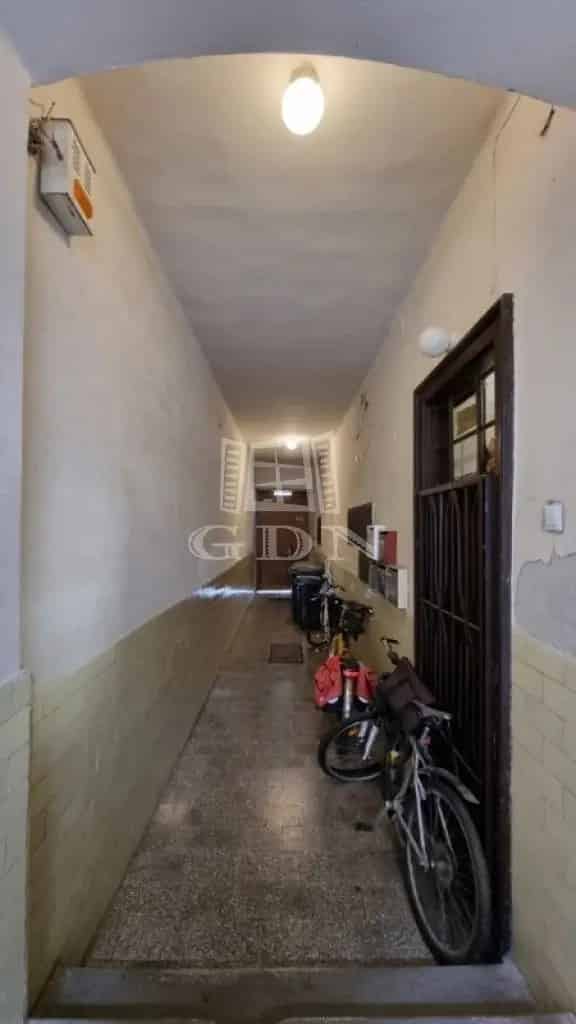 Székesfehérvár Belváros 208m2-es Üzlethelyiség Bérbeadó