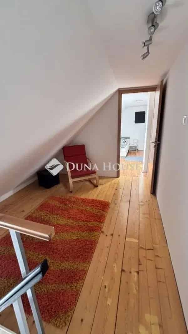 Lakás Kiadó , 9, Bajcsy-Zsilinszky utca, Pécs, Dunántúl