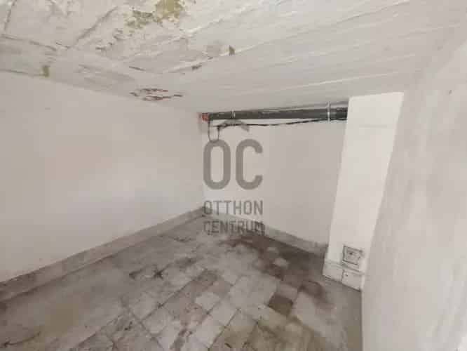 Esztergomi eladó családi ház, H506312