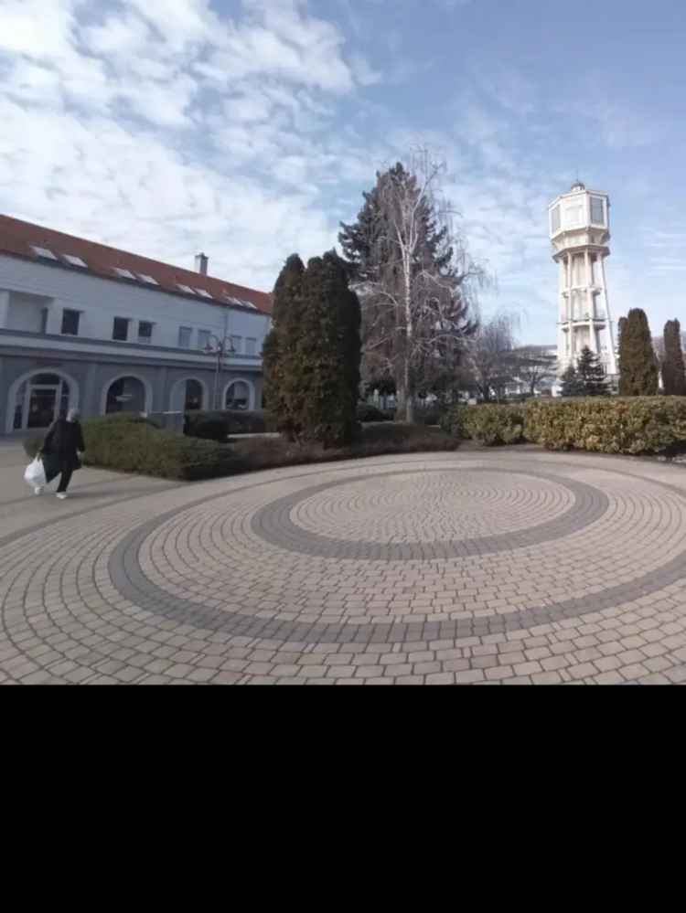 Siófok Belvárosi Üzlethelyiség Eladó