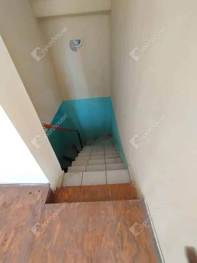 Ház Kiadó , Komáromi járás, Dunántúl