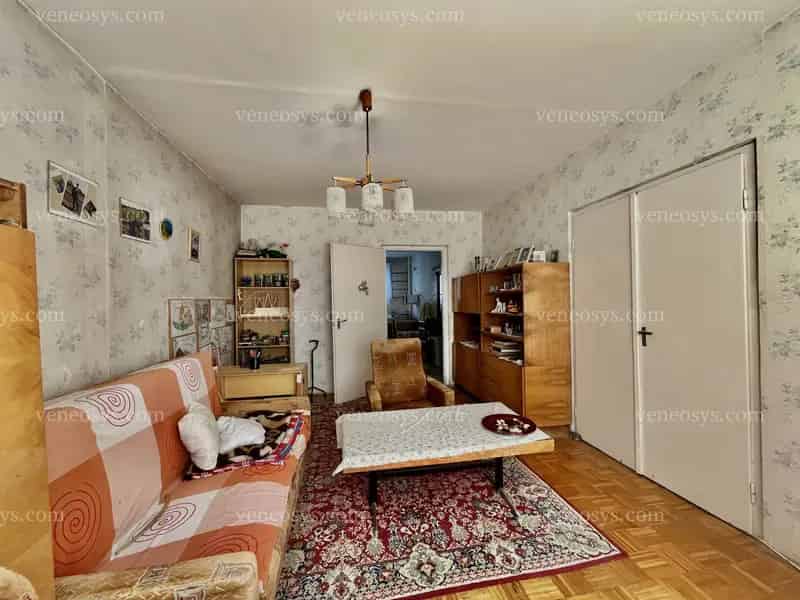 Eladó Miskolc Kuruc utcán nagyméretű lakás