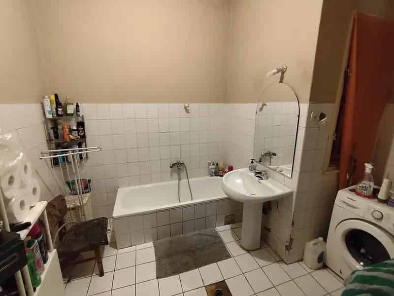 Telek Kiadó , Budapest, Közép-Magyarország