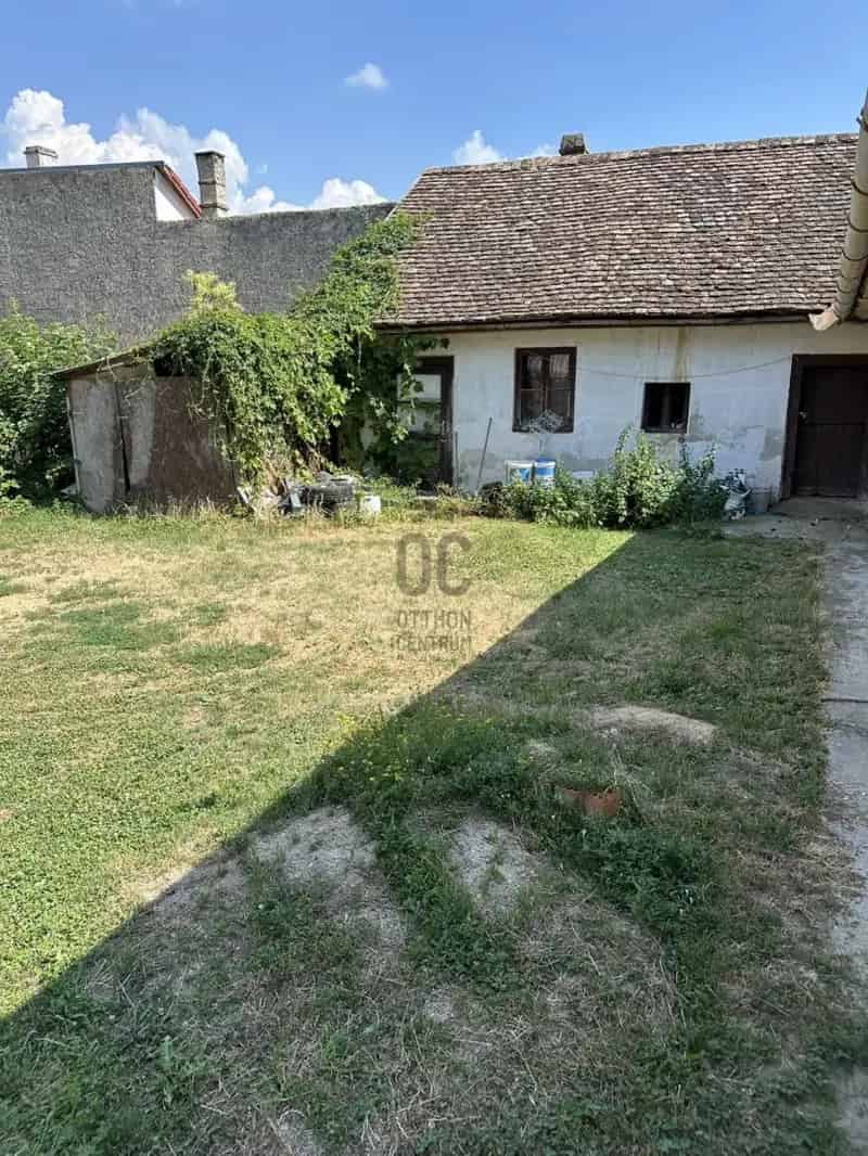 Ház Kiadó , Pécsváradi járás, Dunántúl