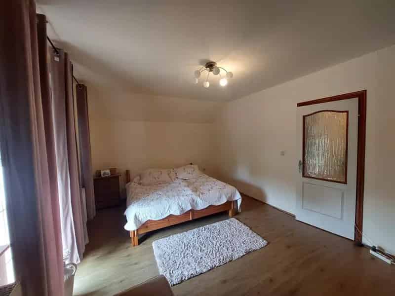Kiskunfélegyháza Ikerház Eladó 157 m² 83 m² pince garázzsal