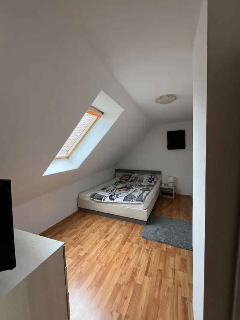 Lakás Kiadó , 9, Bajcsy-Zsilinszky utca, Pécs, Dunántúl