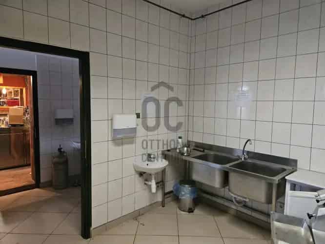 Kőszegi eladó kereskedelmi ingatlan, UZ017027