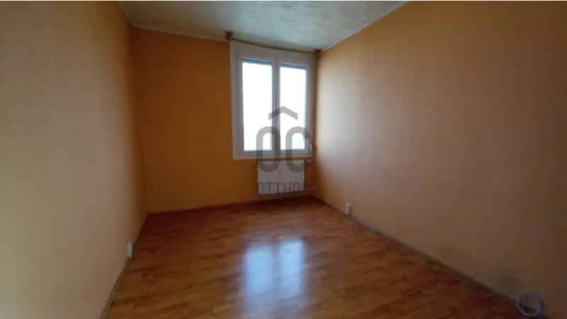 Szekszárdi eladó lakás, H497599