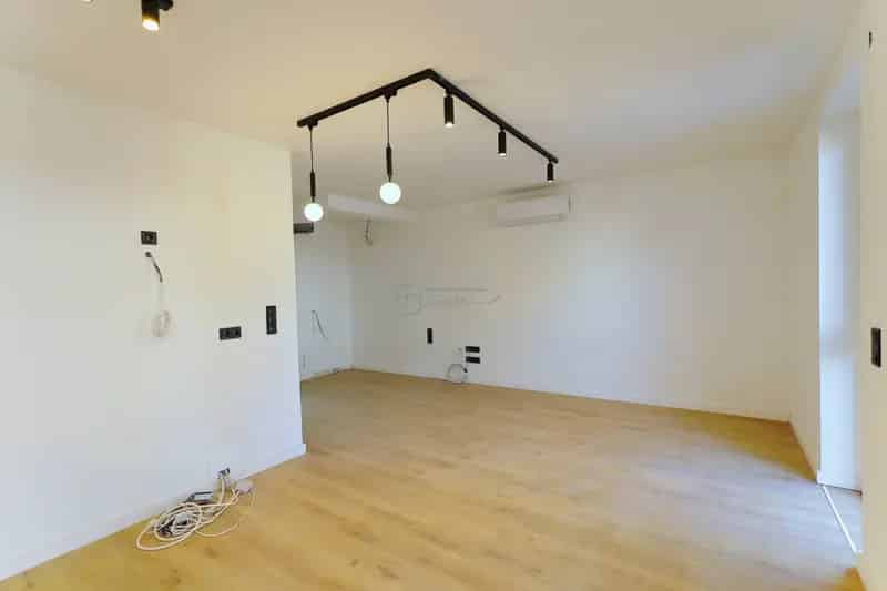 Szeged Alsóváros Üzlethelyiség Eladó - 63 m² - Geotermikus Fűtés