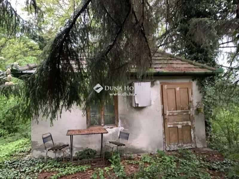 Telek Kiadó , Budapest, Közép-Magyarország
