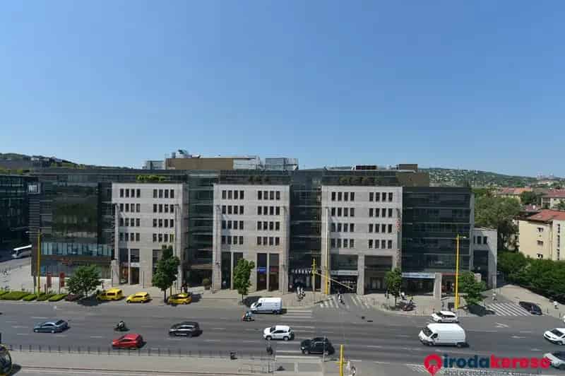 MOM Park MFC irodák