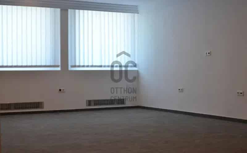 Budapest XI. kerületi kiadó kereskedelmi ingatlan, UZ016567