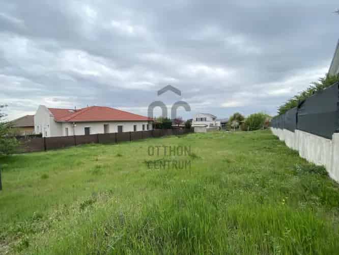 Nagytarcsai eladó telek, T039901