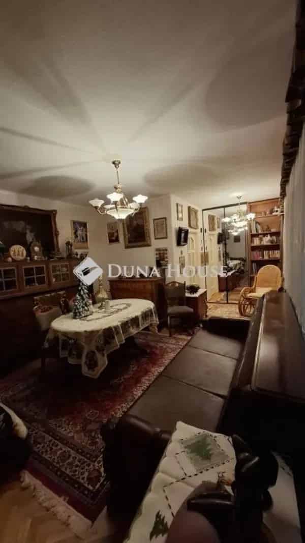 Gyöngyös Ikerház Eladó 240nm 3 Szint Garázs Kert