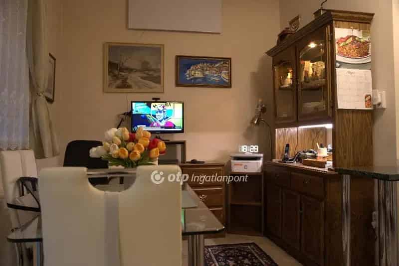 Ház Kiadó , Érdi járás, Közép-Magyarország