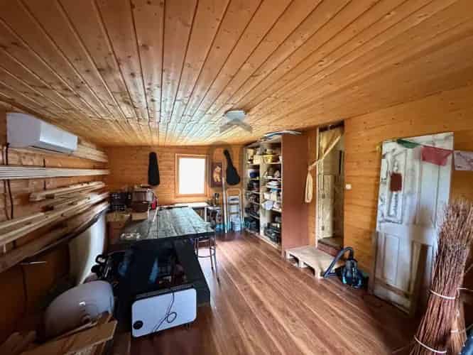Verőcei Telek Elado 2296 m2 Faházzal Beuzepites
