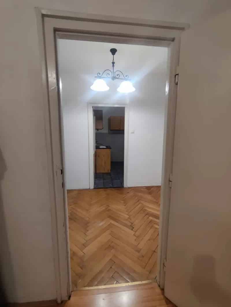 Lakás Kiadó , 1, Rákóczi Ferenc utca, Bajna, Dunántúl