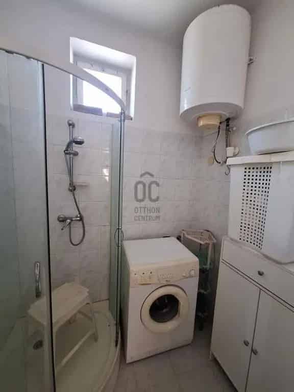 Ház Kiadó , Budapest, Közép-Magyarország