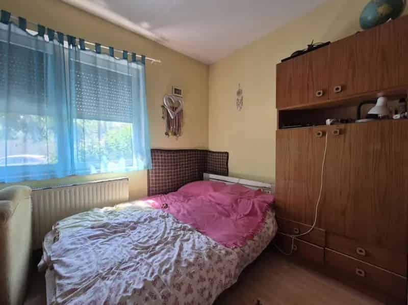 Ház Kiadó , Győri járás, Dunántúl