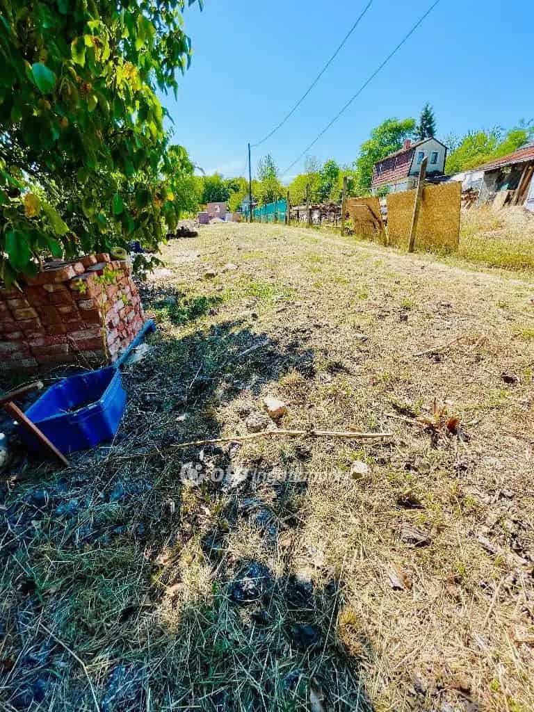 Telek Kiadó , Szentendrei járás, Közép-Magyarország