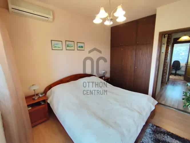 Veszprémi eladó sorház, H503391