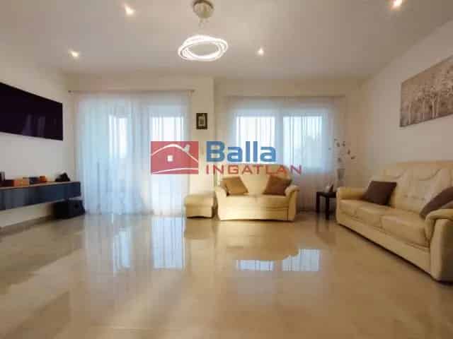 Pomáz , Orlovácz utca