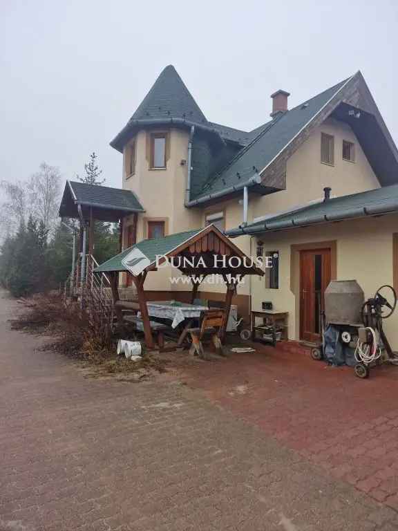 Ház Eladó , Domony, Közép-Magyarország