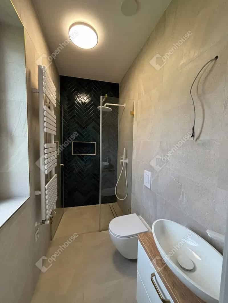 Ház Kiadó , Pannonhalmi járás, Dunántúl