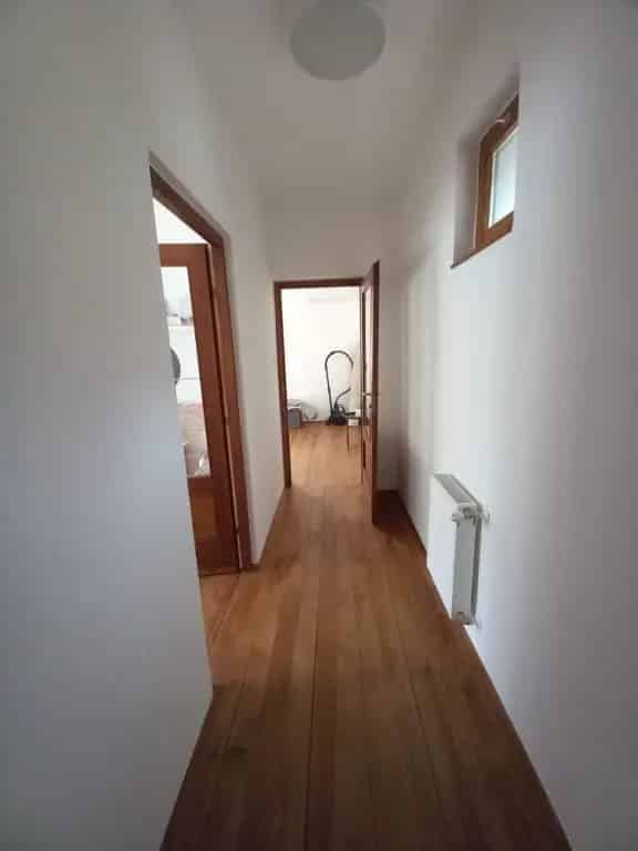 Ház Kiadó , Budapest, Közép-Magyarország