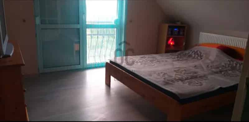 Várpalotai eladó ikerház, H503954