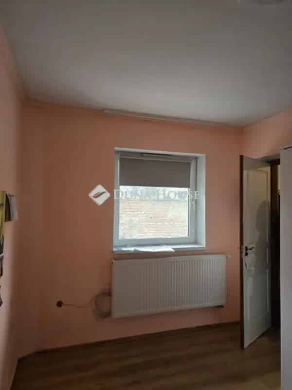 Ház Kiadó , Váci járás, Közép-Magyarország